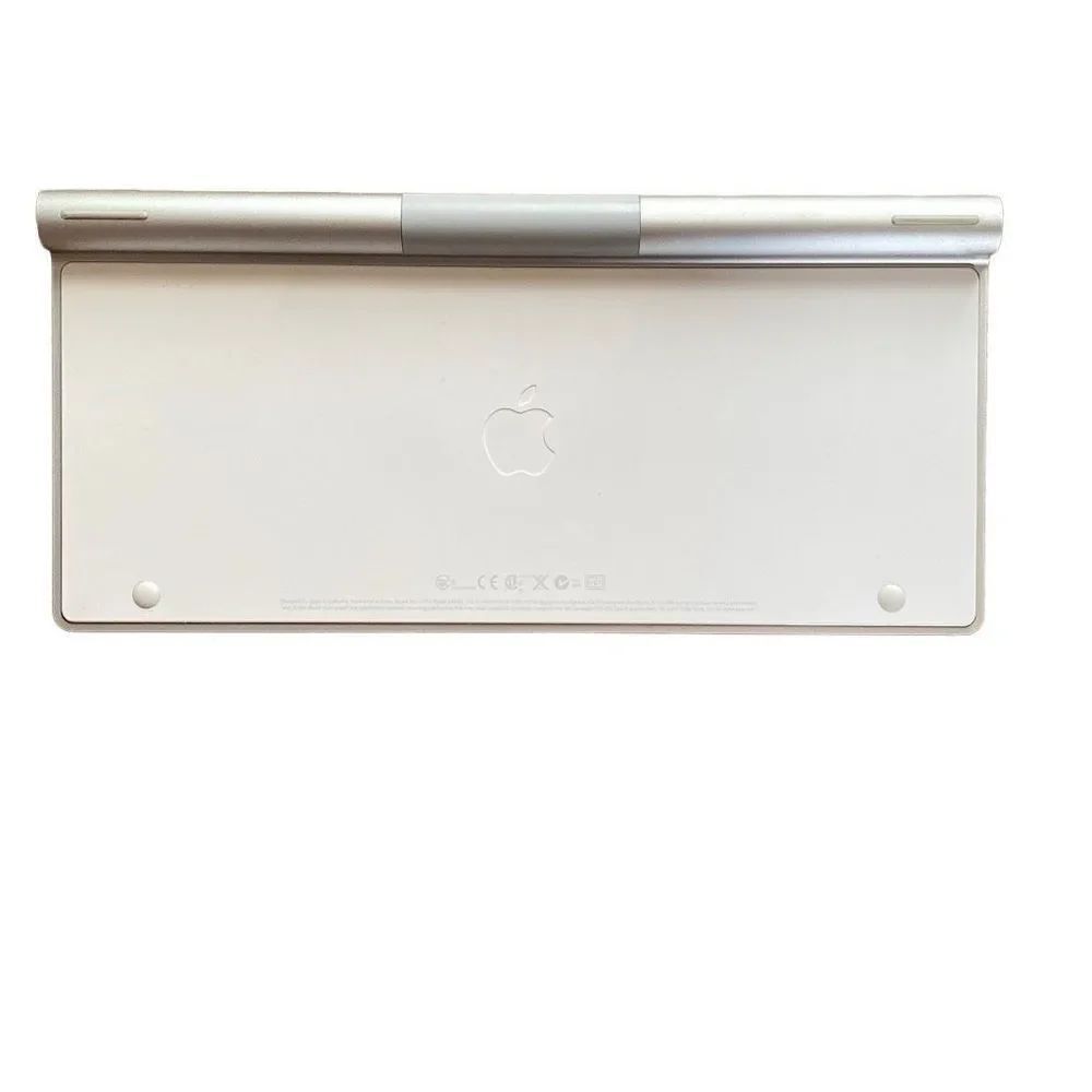 Apple Keyboard - Picture 2 of 5